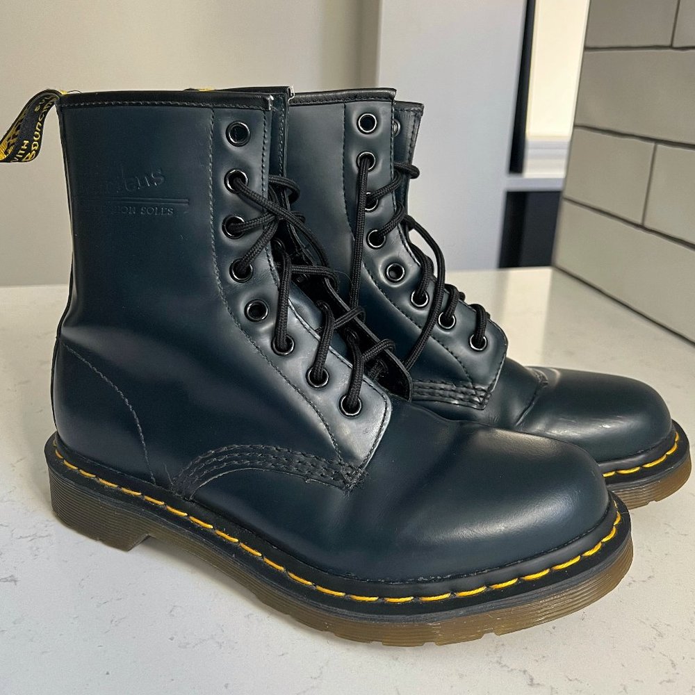 Dr. Martens 1460 Smooth Leather Lace-up Boot Size 8